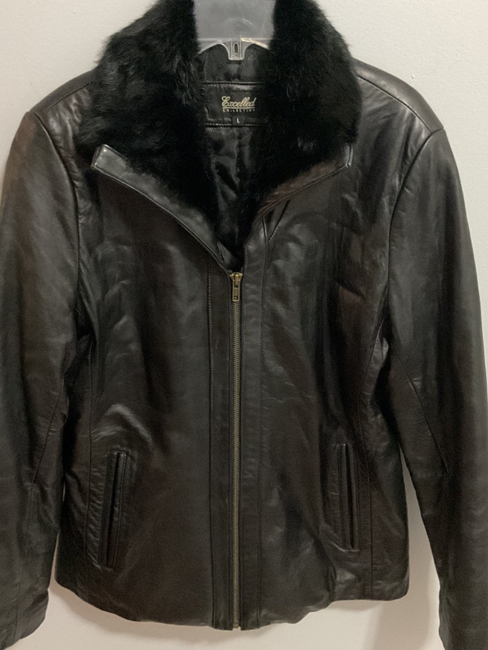 Women’s Vintage Excelled Black Leather Coat with Real Fur Collar, Large